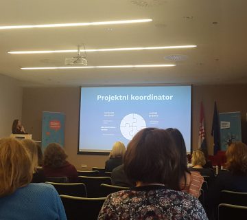 Događaj - Inspiriraj se! #BudiErasmusPlusGeneracija, sudionici s leđa i prezentacija
