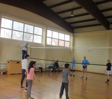 Sudjelovanje na Sportskim susretima u Vinkovcima - odbojkaška utakmica