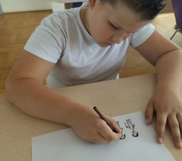 Korisnik na radionici uz Međunarodni dan starijih osoba