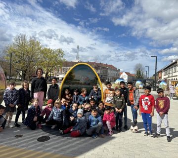 Korisnici poludnevnog boravka u šetnji Koprivnicom