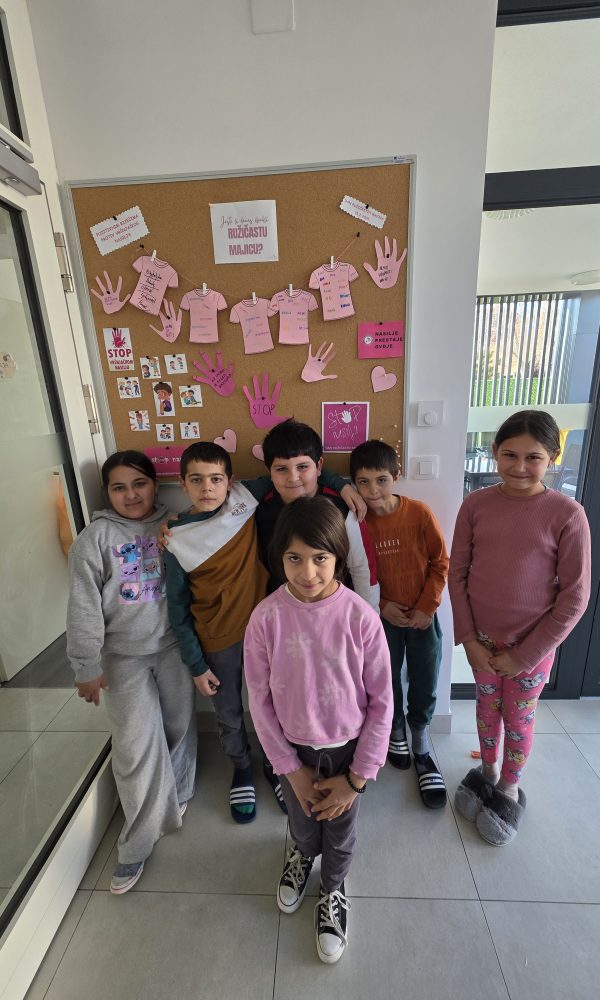 Dan ružičastih majica u Svitanju 1