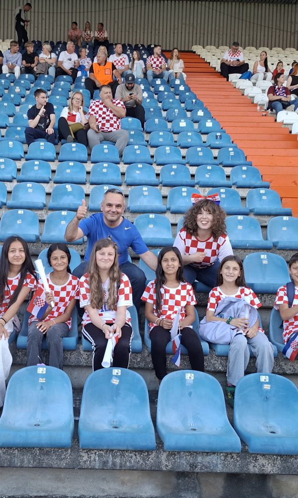 Korisnici Svitanja na utakmici hrvatske reprezentacije 1