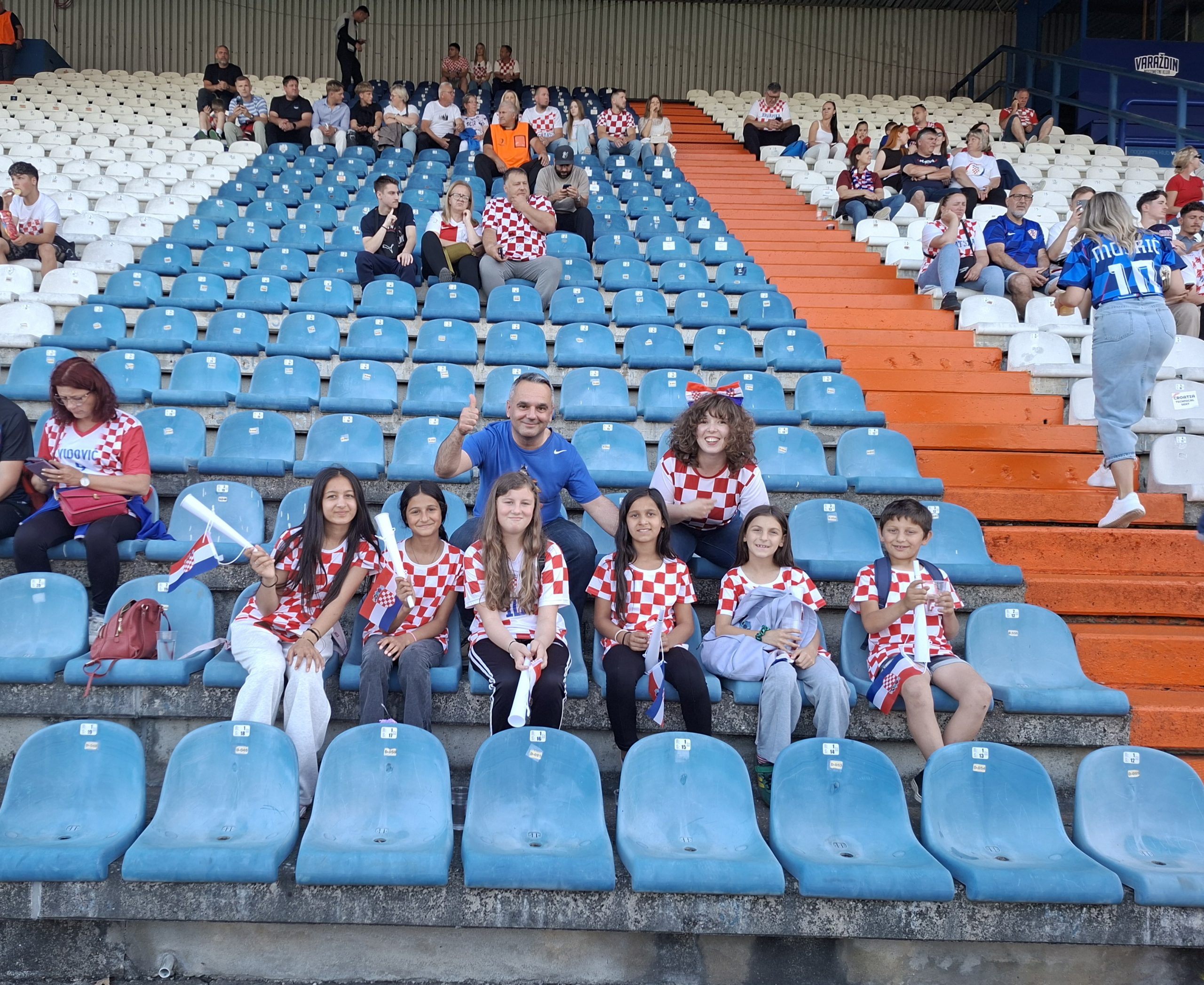 Korisnici Svitanja na utakmici hrvatske reprezentacije 1